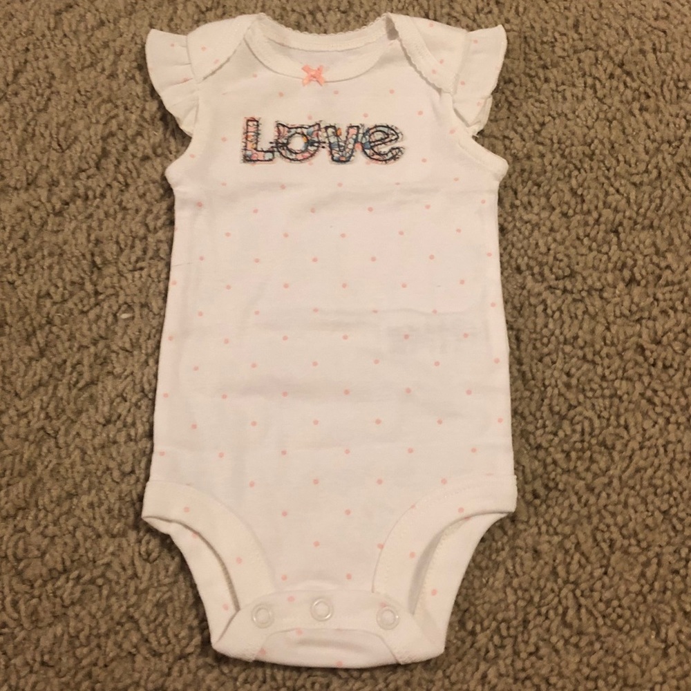 3 bodysuits, leggings, and a hat
